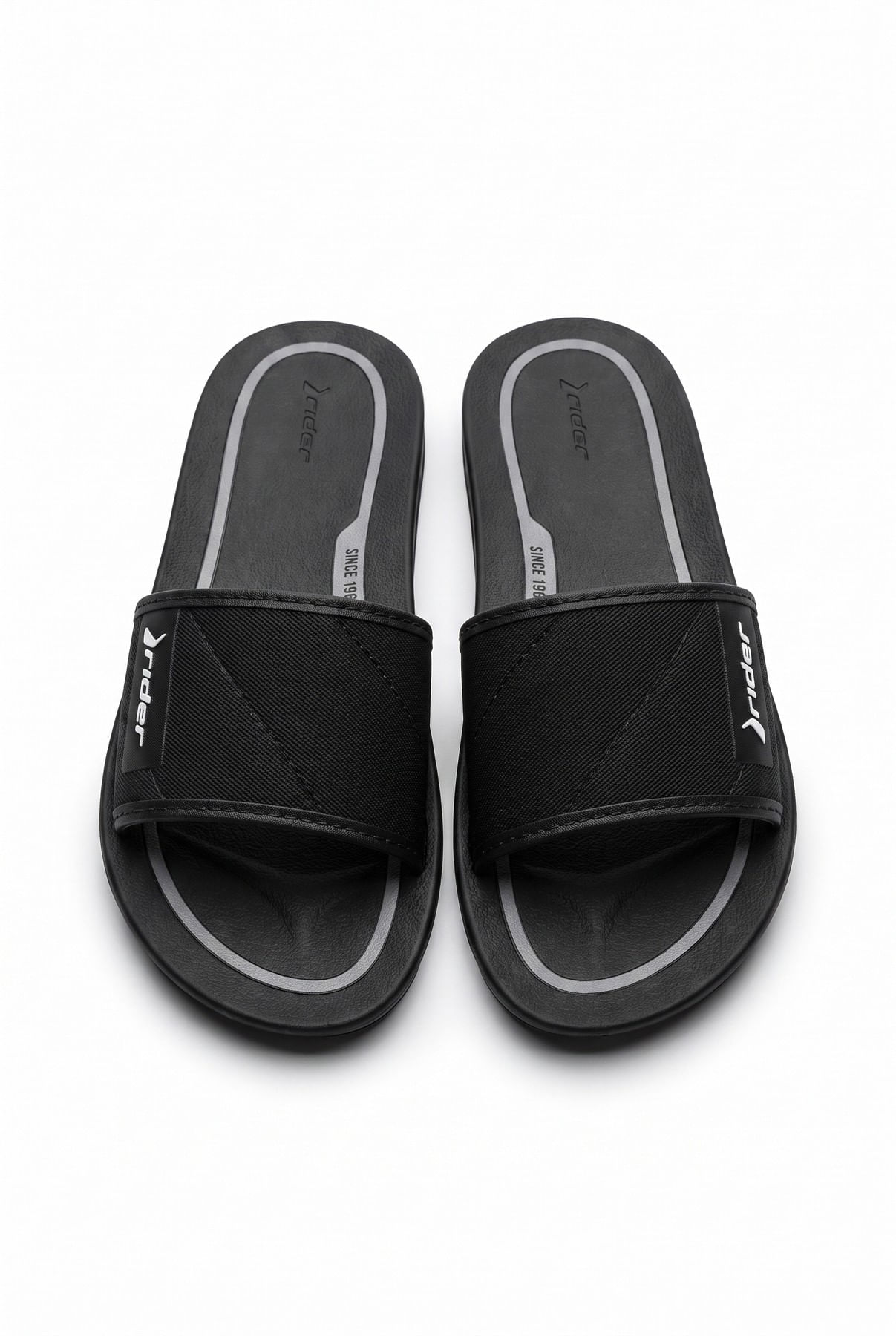 Chin-street-slide-11592-bz589-pr-pr-cz-preto-30