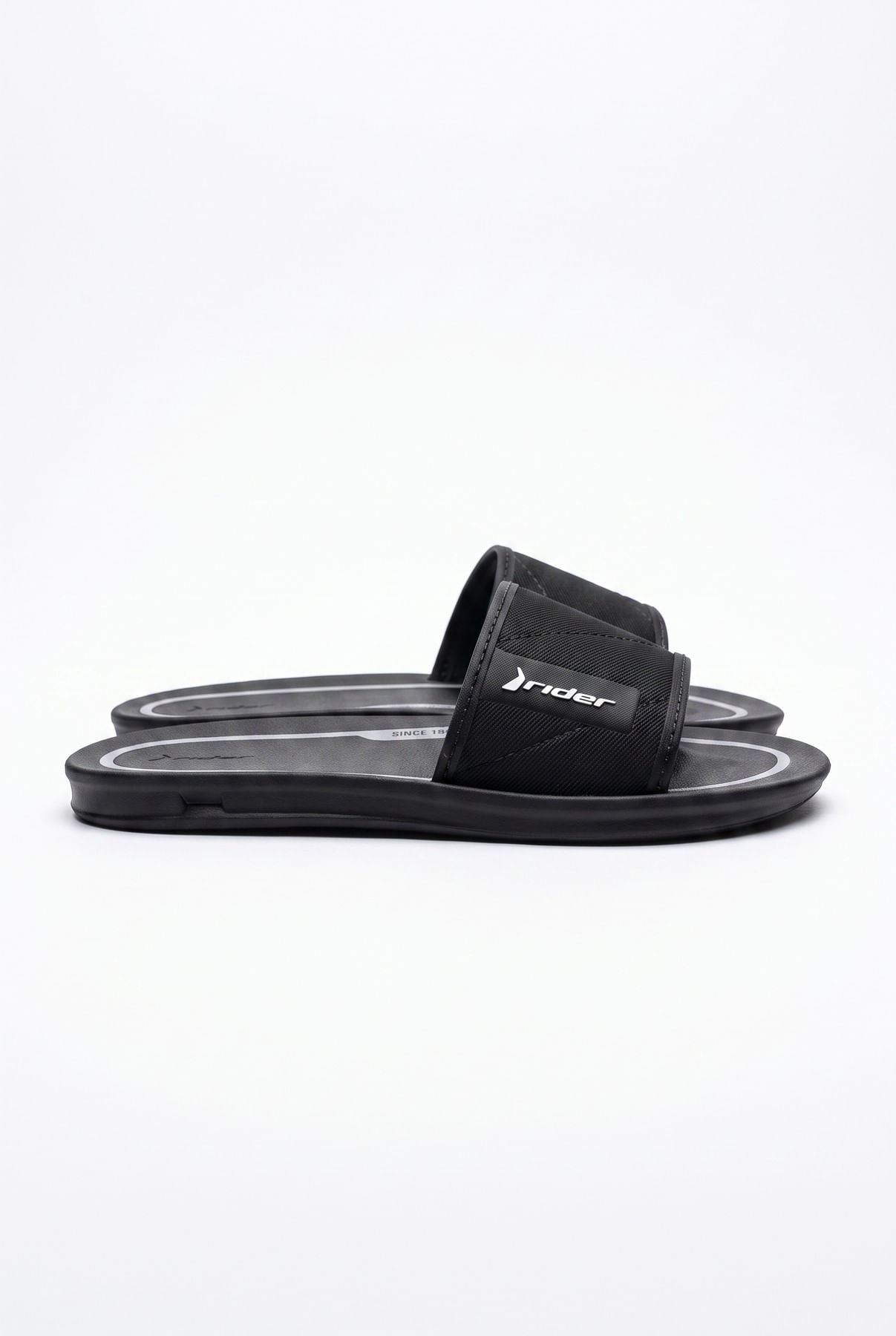 Chin-street-slide-11592-bz589-pr-pr-cz-preto-30