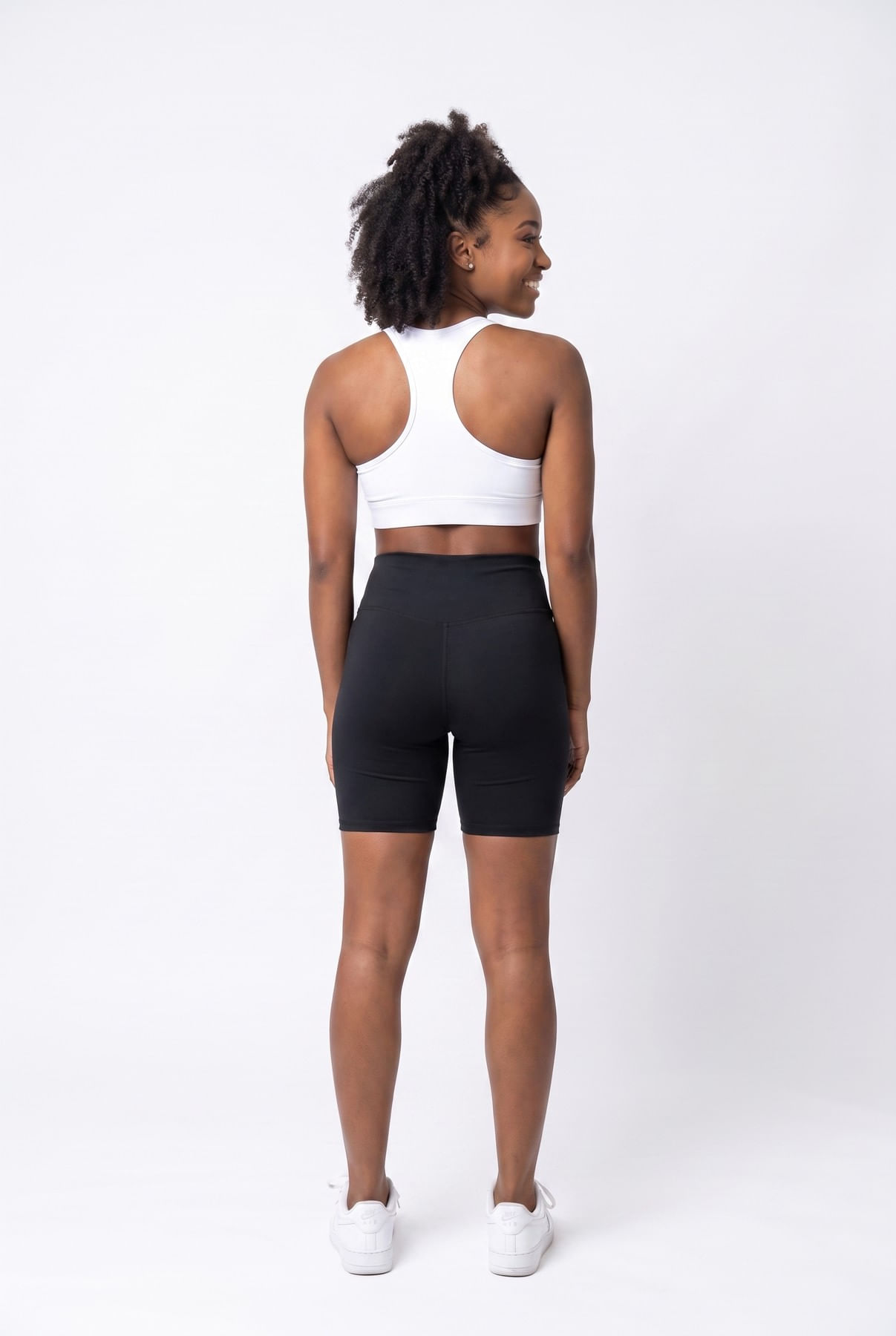 Fem-esp-fpsh010-shorts-biker-curto-preto-preto-P