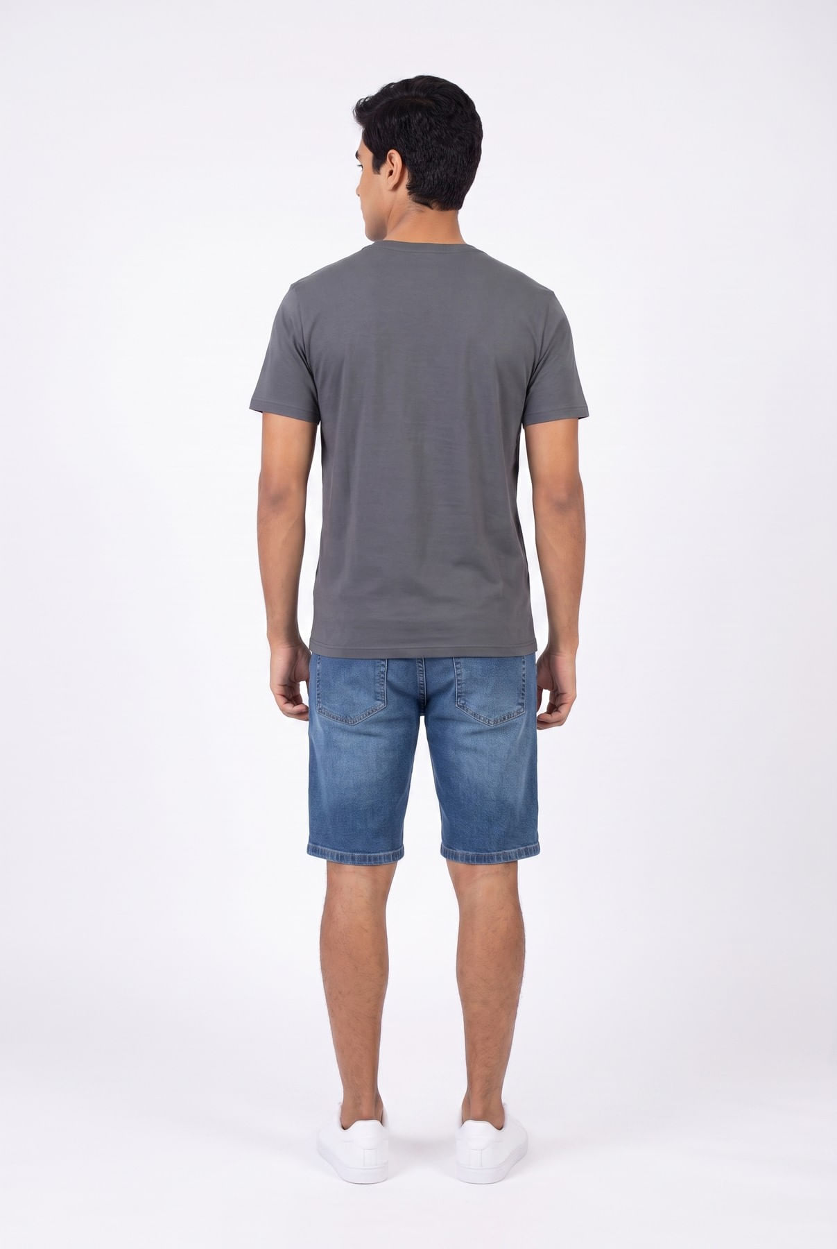 Camiseta-masc-mc-buzz-chumbo-cinza-escuro-P