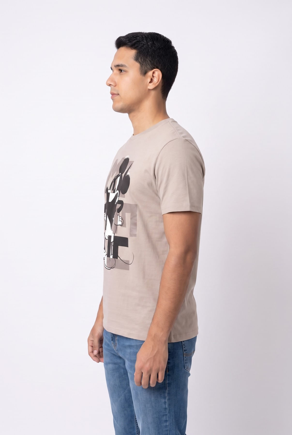 Camiseta-masc-mc-mickey-gel-bege-bege-claro-P