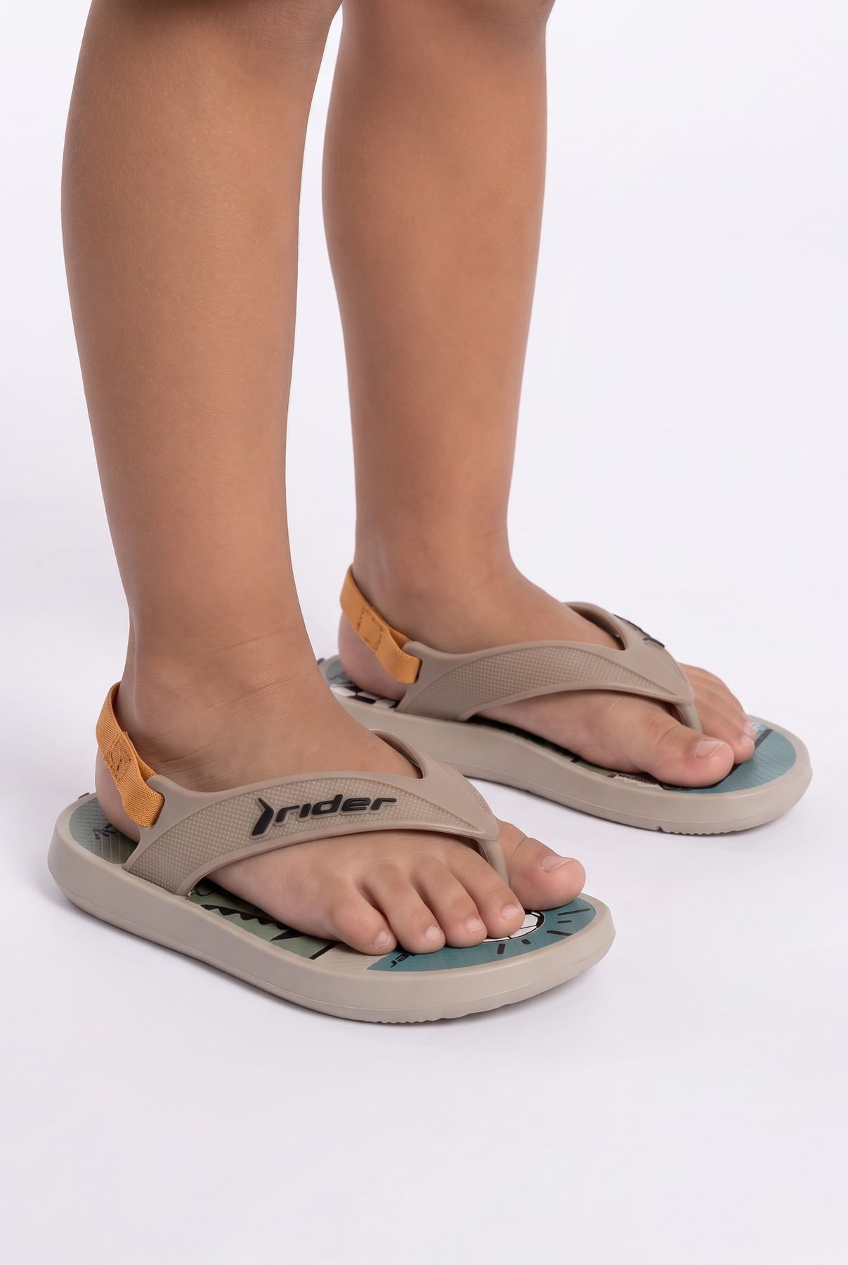 Chin-rider-r1-iii-12295-ca790-bg-vd-am-bege-19
