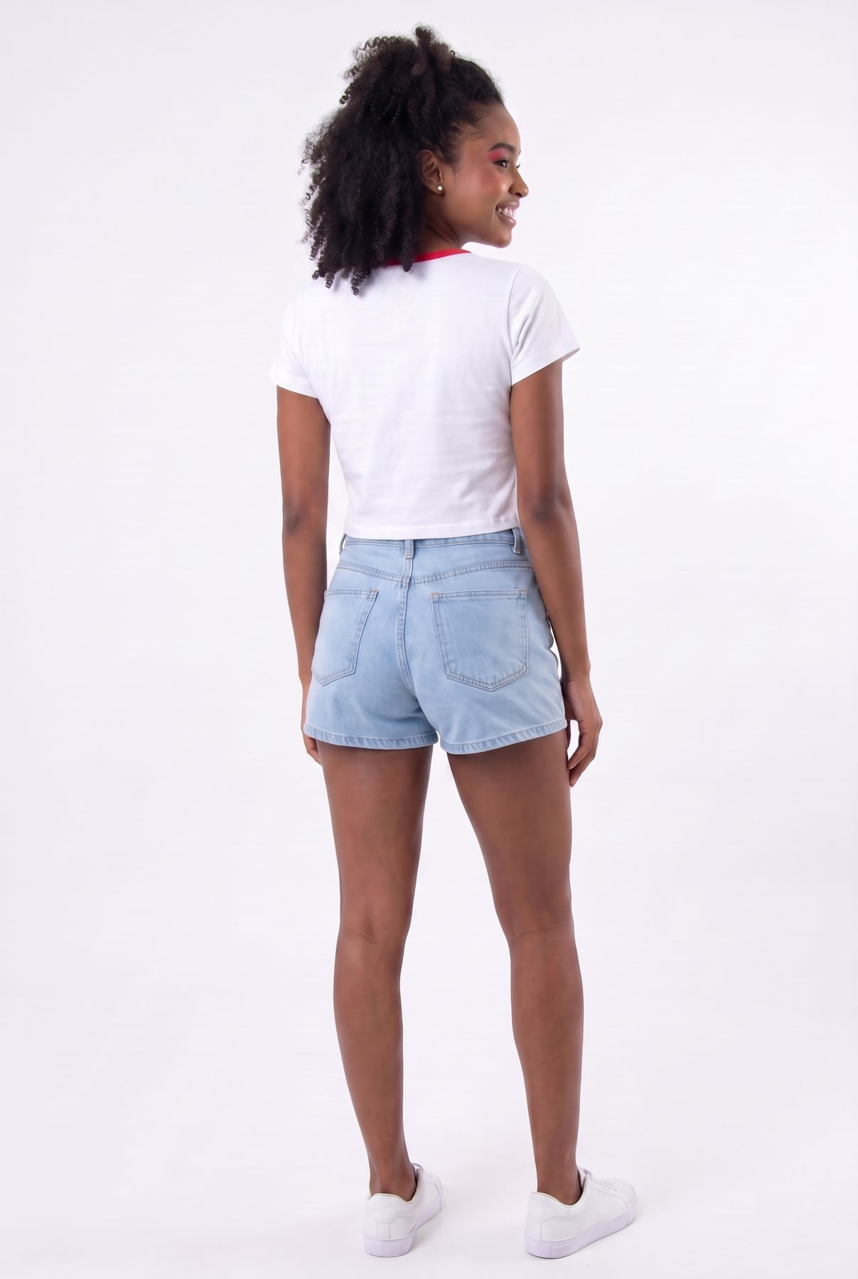 Blusa-fem-lic-ffl440-m-c-cott-mickey-bnc-branco-P