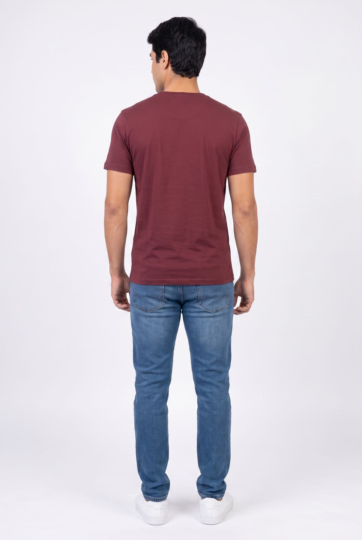 Camiseta-masc-botoes-liso-pomegranate-vermelho-escuro-P