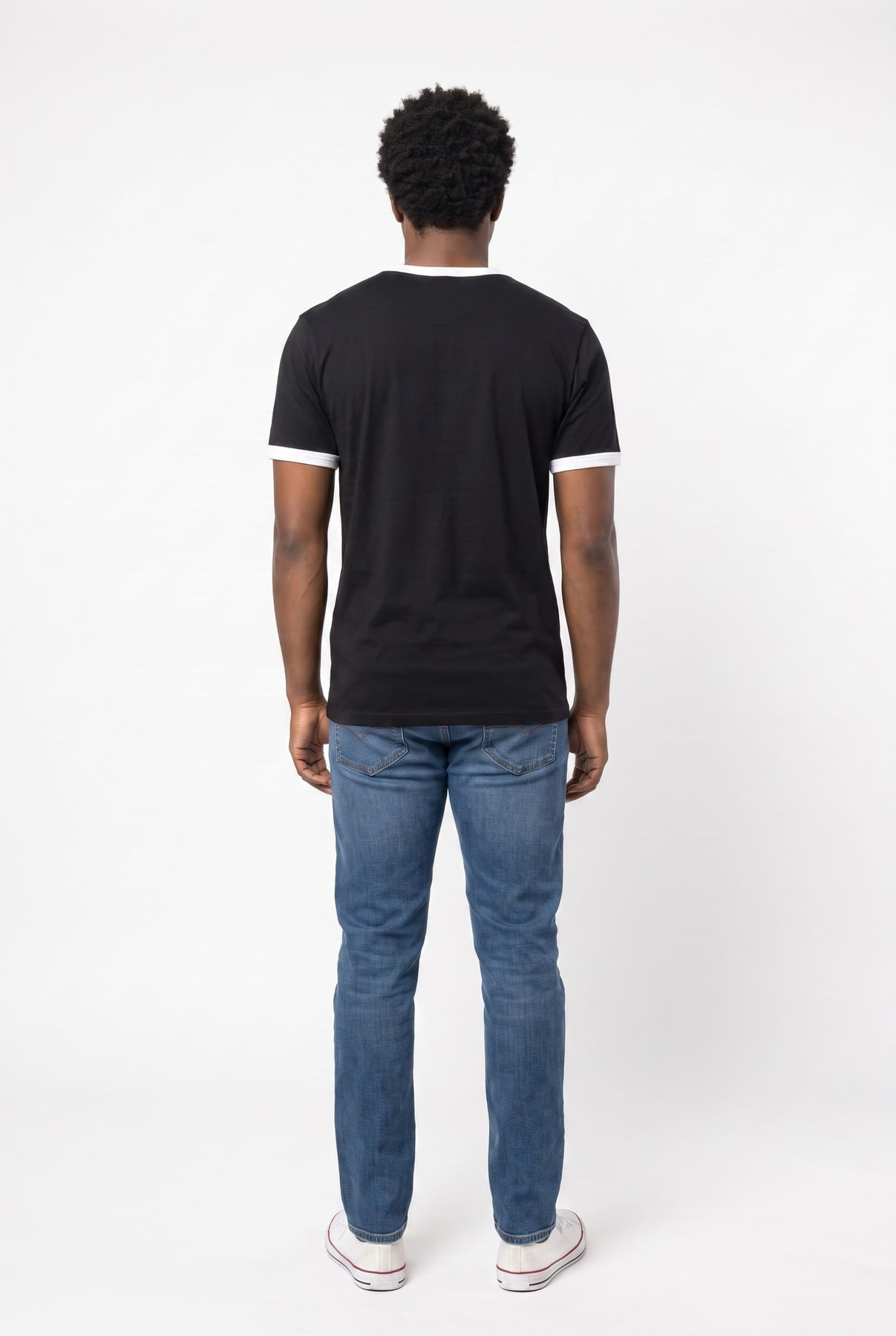 Camiseta-masc-contraste-preta-branco-preto-P