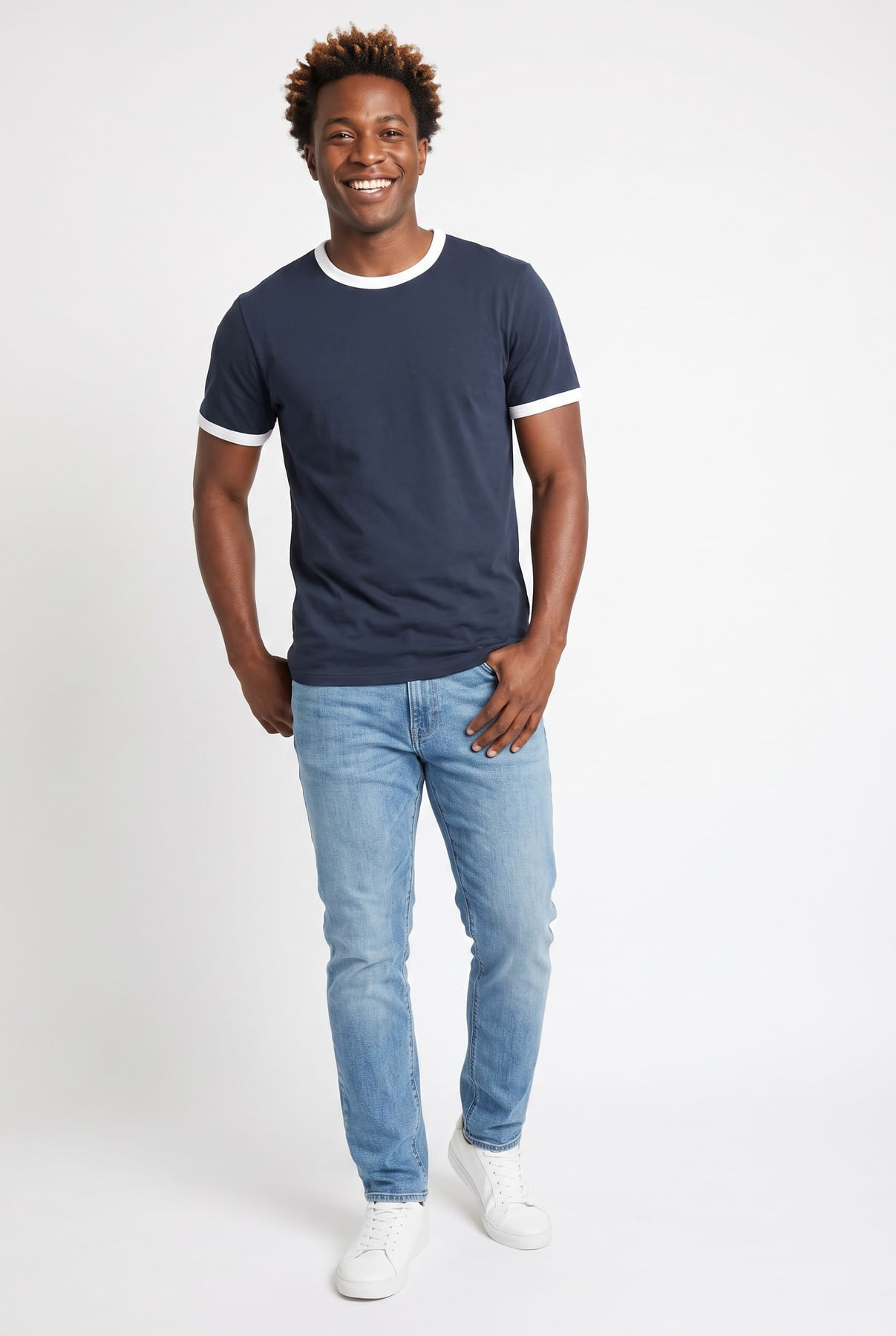 Camiseta-masc-contraste-marinho-branco-azul-escuro-G