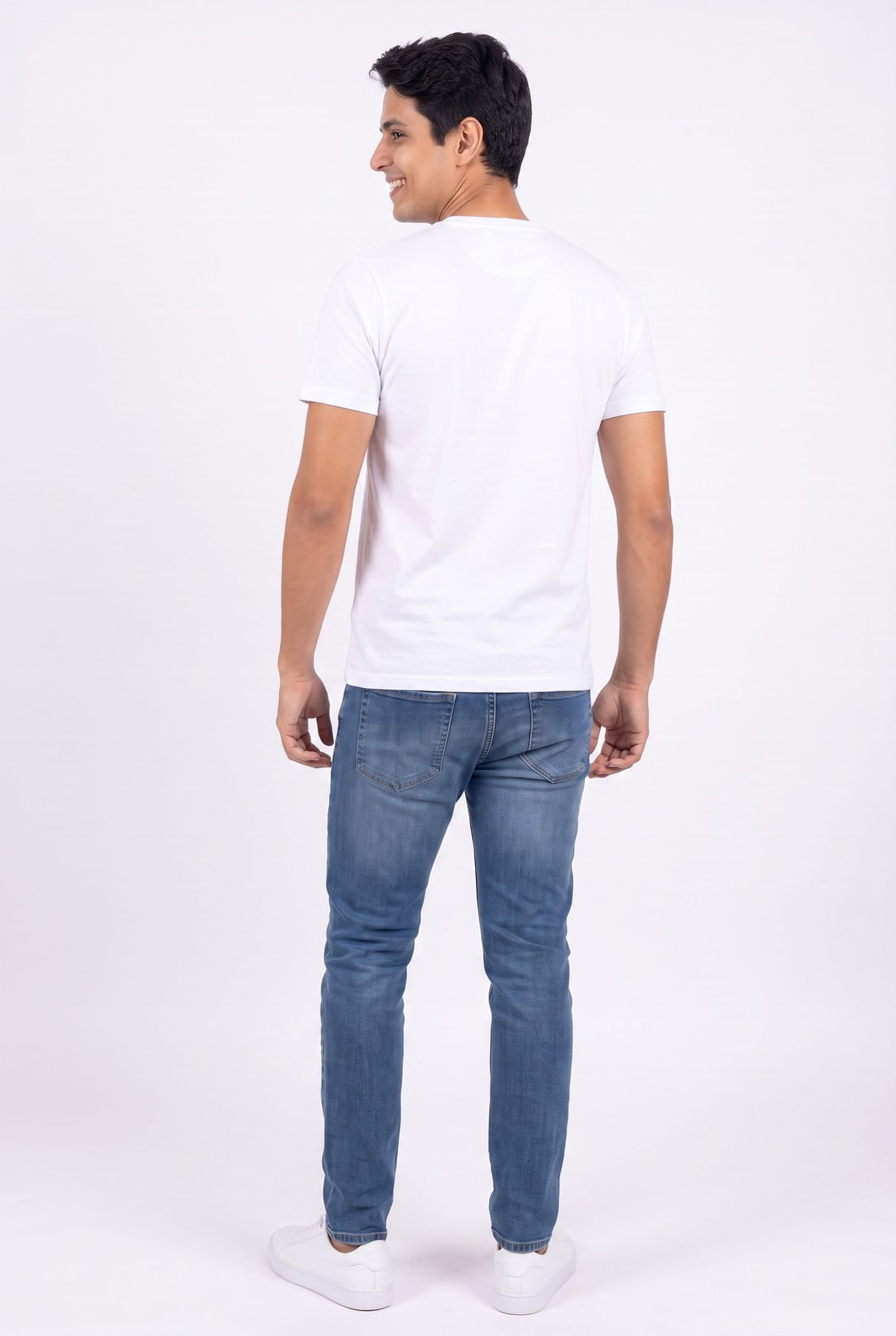 Camiseta-masc-mc-rickmorty-branco-branco-P