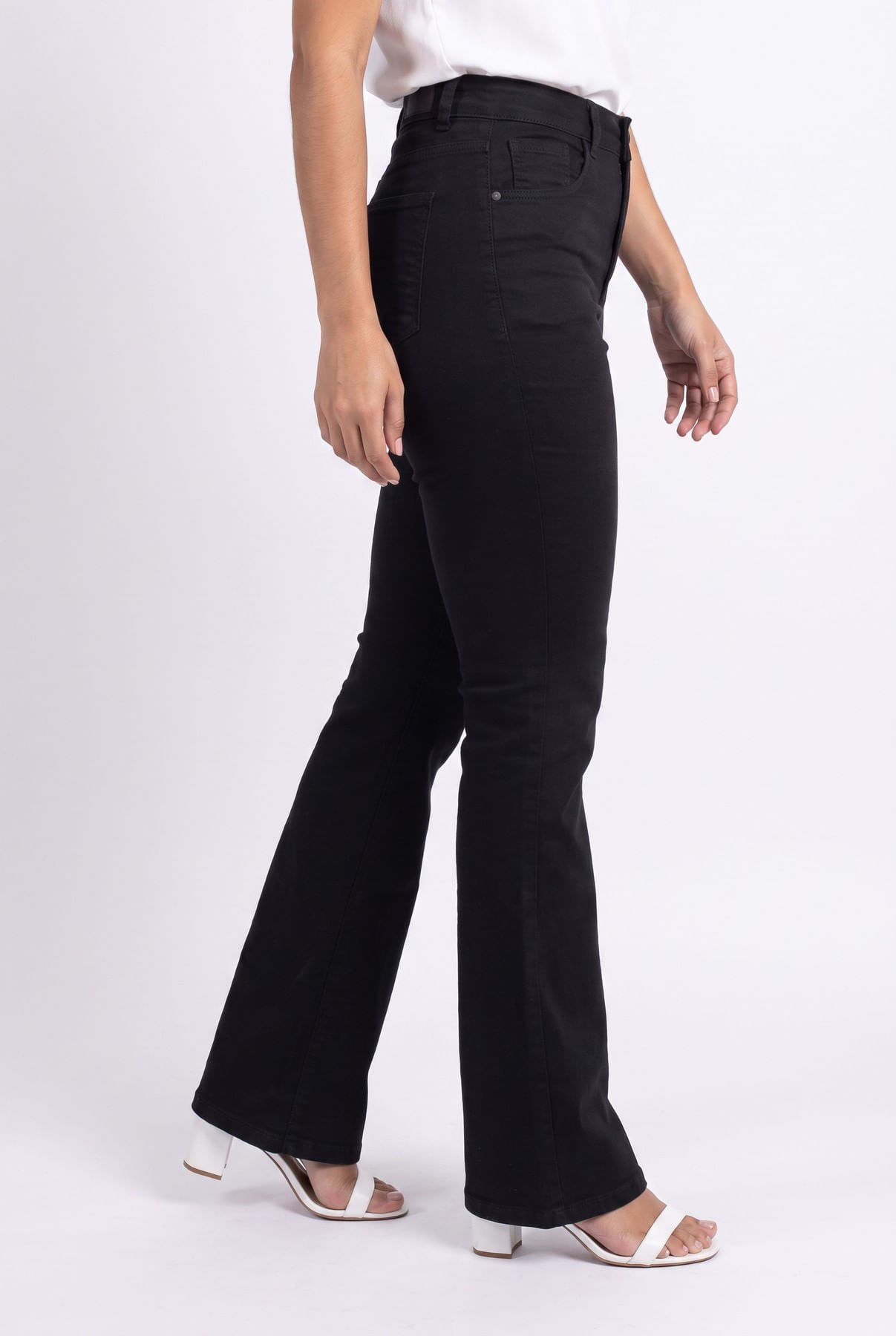 Calca-fem-prog-503002-srj-flare-basic-pt-preto-36